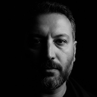 Arsalan Behfar: “Yazmak toplumla kurduğum bir köprü.”