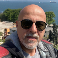 Ertan Erkovan: “Hüznün mutluluğu içinde geçmişe yolculuk”