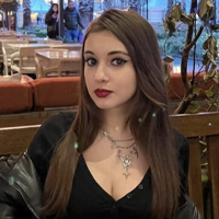 Lidya Kuyumcu: “Sanata ve emeğe verilen değerin ve duyulan saygının yok denecek kadar azaldığını düşünüyorum.”