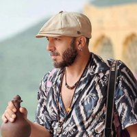 Gökhan Uğur: “Ben, yaşanılan ve arzulanan her halin sorgulanmasından yanayım.”