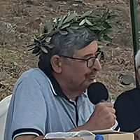 Ahmet Kaşıkçı: “Ben kendimi şanslı sayıyorum. Çünkü, dört duvarı kitap olan bir evde doğmuşum.”